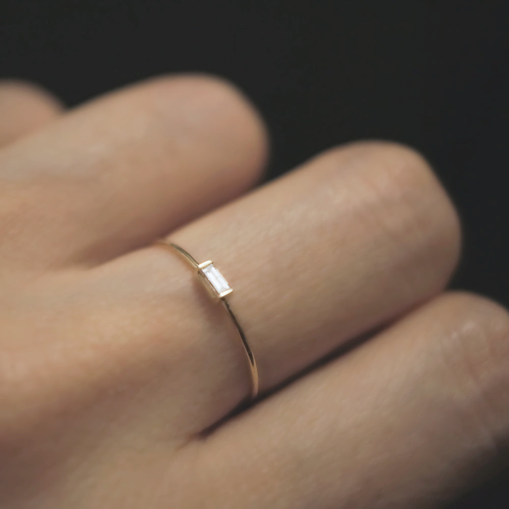 長方形鑽石戒指