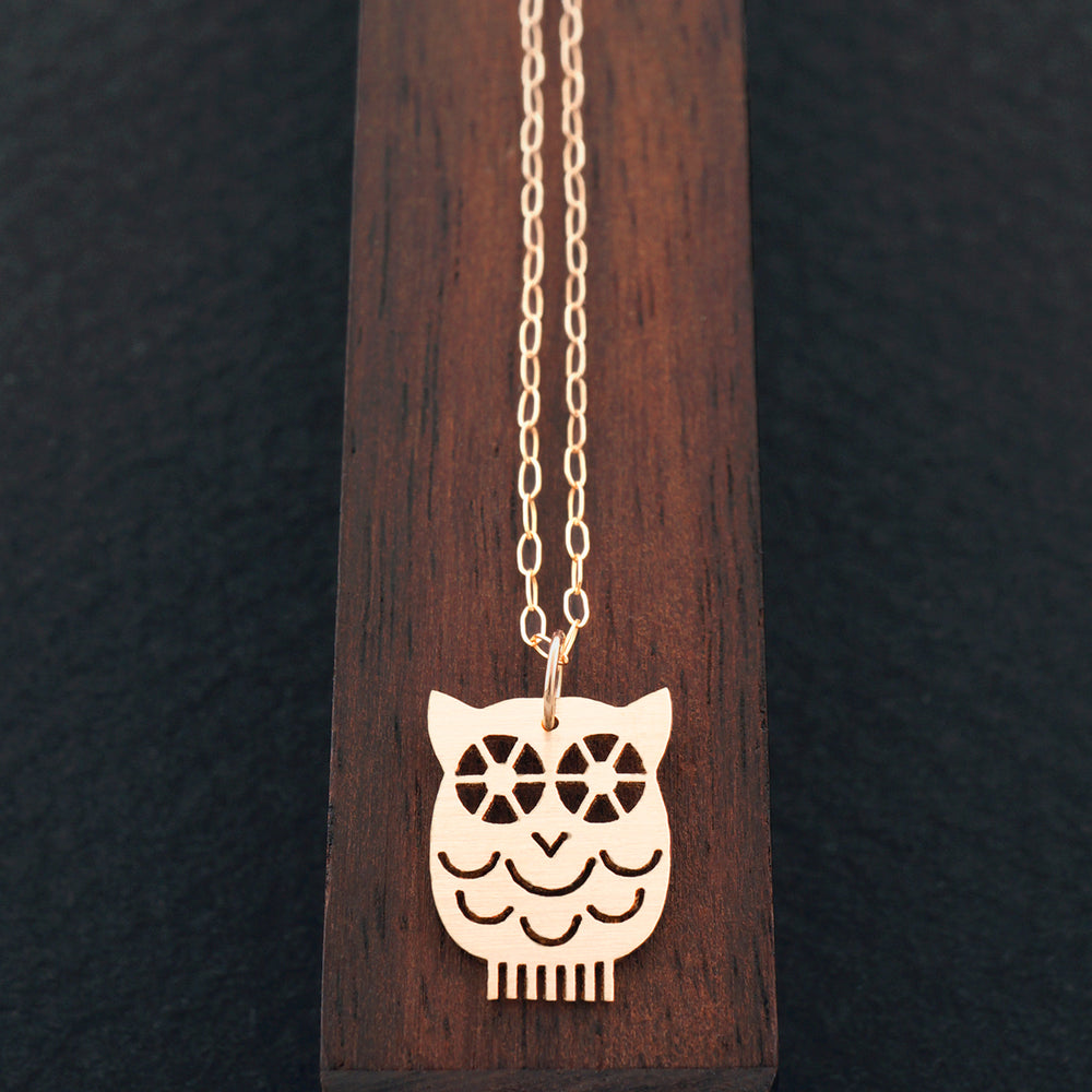 Minimalist Mother Owl Necklace 14KY Gold | AF HOUSE